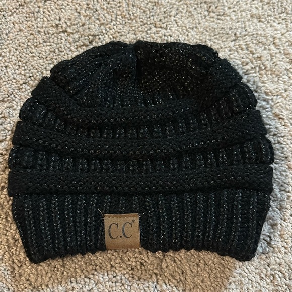 C.C Beanie Hat - Picture 1 of 2
